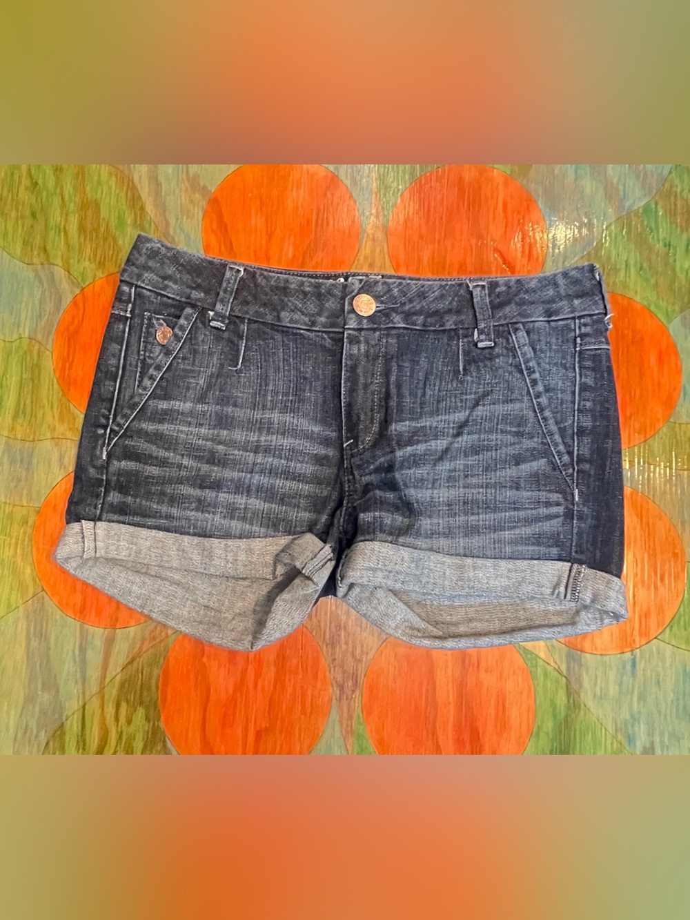 Express Jeans Denim Shorts 8 Blue Faded Whiskered Cotton Polyester Spandex Pull